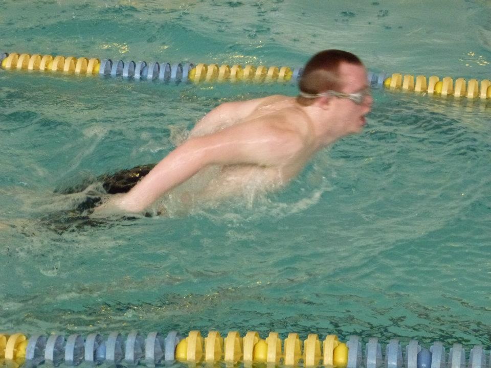 Rion Holcombe swimming